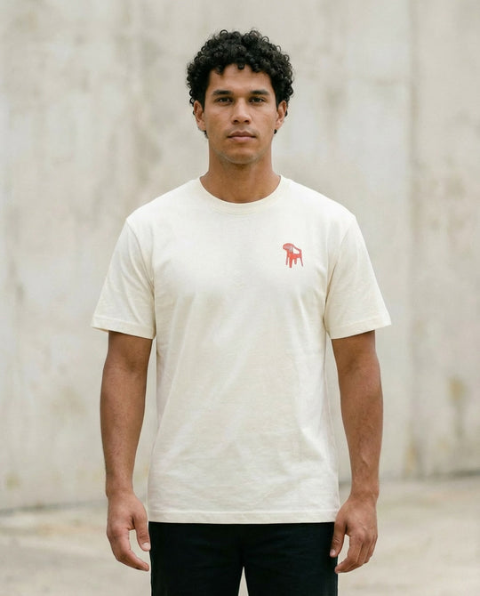 Camiseta Blanca Silla “Pusieron Salsa…” – LOLU Original 100% Algodón