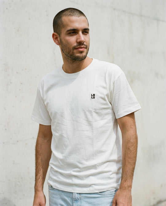 Camiseta Esencial Blanca – LOLU 100% Algodón