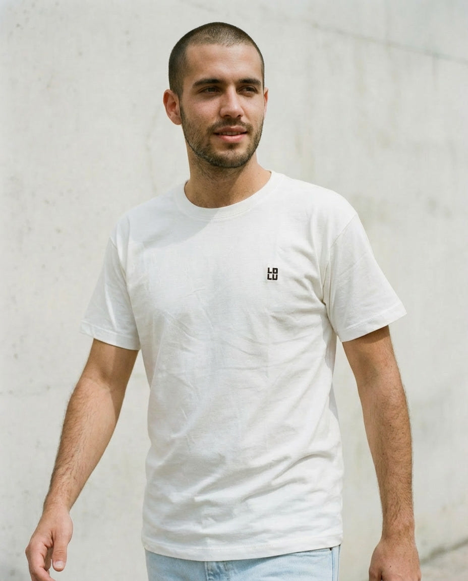 Camiseta Esencial Blanca – LOLU 100% Algodón