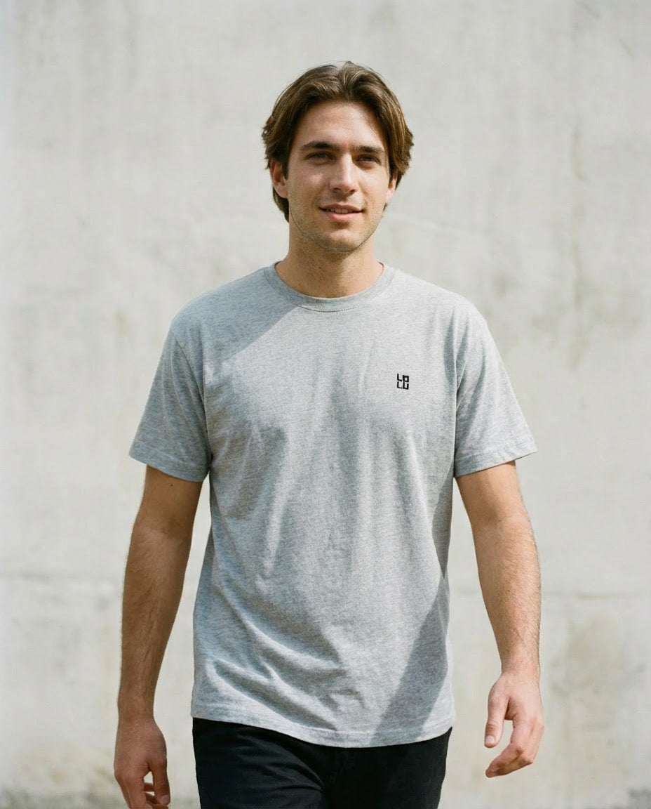 Camiseta Esencial Gris Jaspe – LOLU 100% Algodón